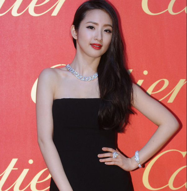女明星素颜大曝光 妆前妆后美呆了