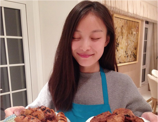 女明星素颜大曝光 妆前妆后美呆了