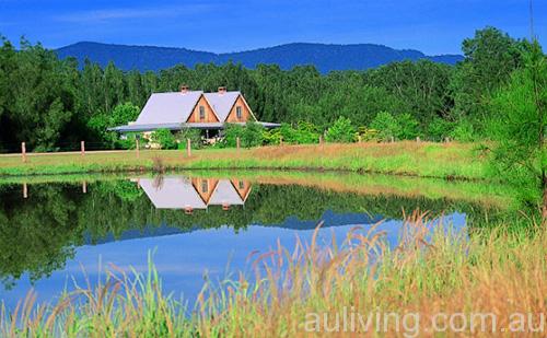 carriages-boutique-hotel-lake