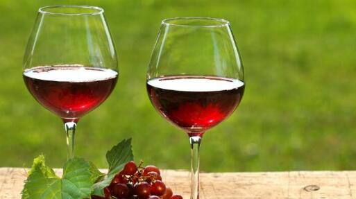 低澳元提振澳洲红酒出口 家族酒庄盈利大增