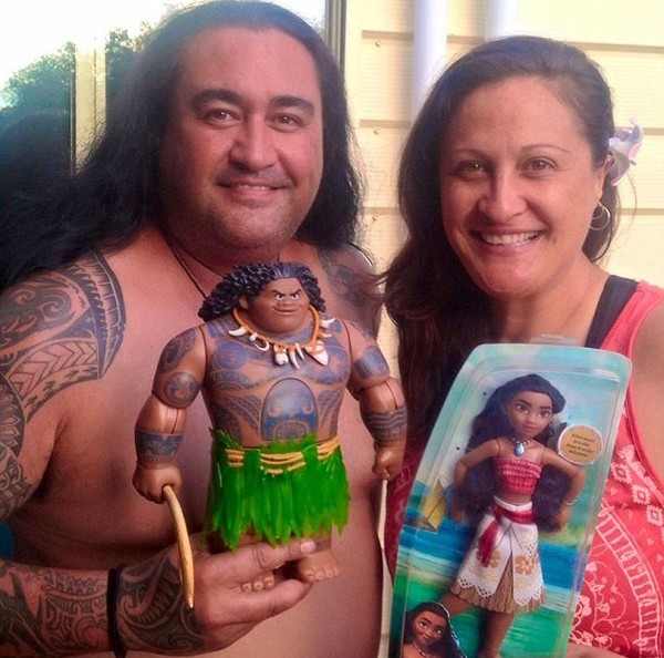 澳洲兄妹撞脸 海洋奇缘 人物合照走红网络 澳洲新闻网